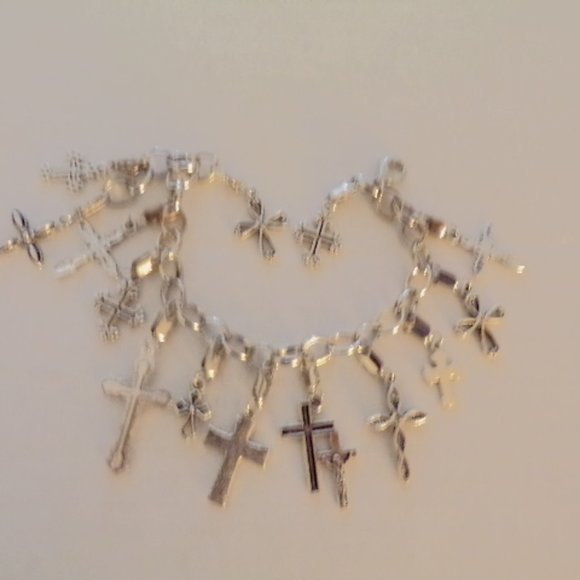 Bracelet ~ 15 Crosses ~ Linked Chain ~ 8" ~ For Her - Picture 3 of 4